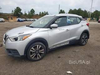 NISSAN KICKS SV