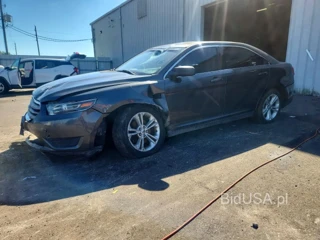 FORD TAURUS SE