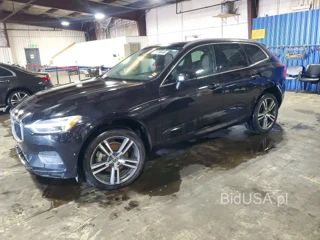 VOLVO XC60 T5 MOMENTUM
