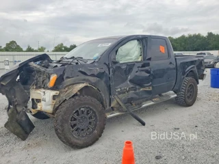 NISSAN TITAN SV