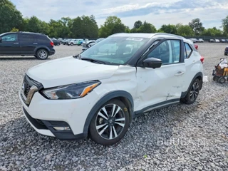 NISSAN KICKS SR