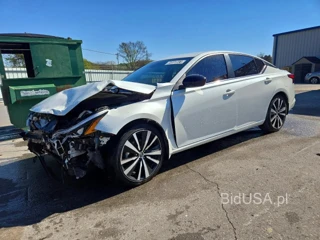 NISSAN ALTIMA SR