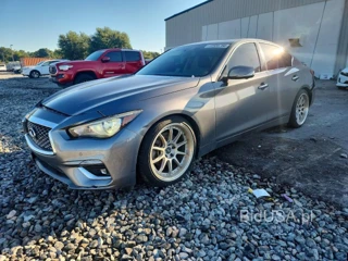 INFINITI Q50 LUXE