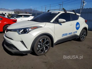 TOYOTA C-HR XLE PREMIUM