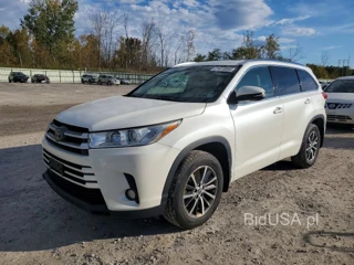 TOYOTA HIGHLANDER XLE