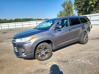 TOYOTA HIGHLANDER LE