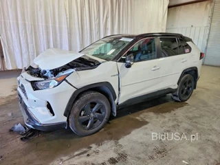 TOYOTA RAV4 XSE