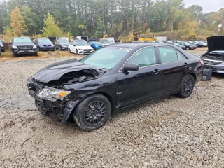 TOYOTA CAMRY BASE