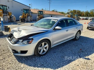 VOLKSWAGEN PASSAT SE