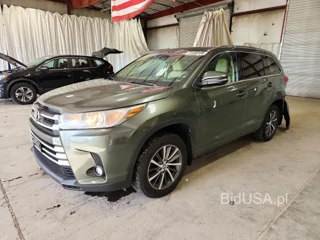 TOYOTA HIGHLANDER XLE