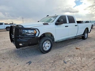 RAM 2500 TRADESMAN