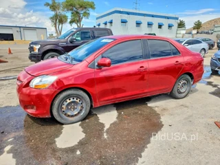TOYOTA YARIS BASE