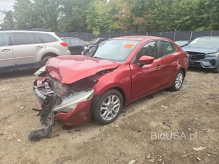 TOYOTA YARIS IA BASE