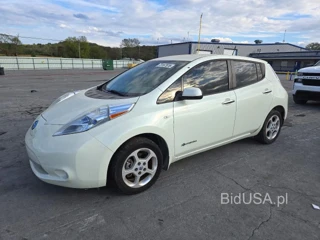 NISSAN LEAF SV