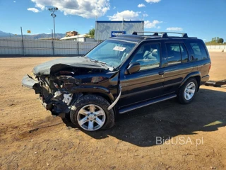 NISSAN PATHFINDER SE