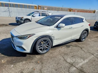 INFINITI QX30 ESSENTIAL