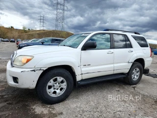 TOYOTA 4RUNNER SR5