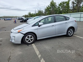 TOYOTA PRIUS THREE