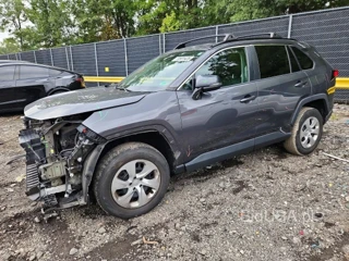 TOYOTA RAV4 LE