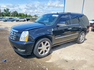 CADILLAC ESCALADE PREMIUM