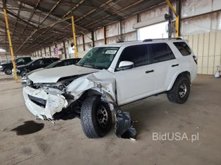 TOYOTA 4RUNNER SR5