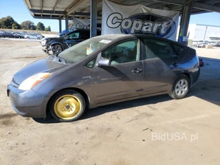 TOYOTA PRIUS BASE