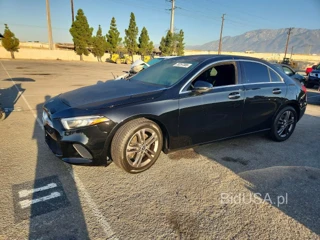 MERCEDES-BENZ A 220