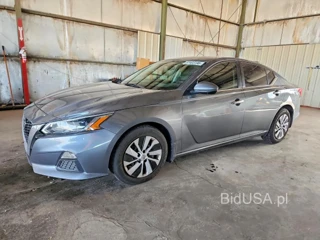 NISSAN ALTIMA S