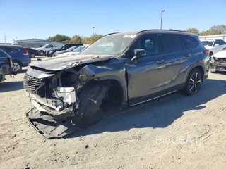 TOYOTA HIGHLANDER XSE