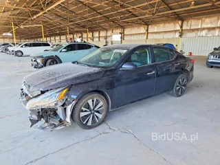 NISSAN ALTIMA SV