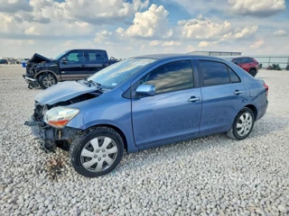 TOYOTA YARIS BASE