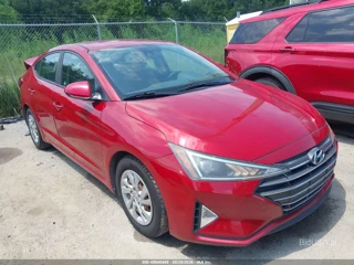 HYUNDAI HYUNDAI ELANTRA SE