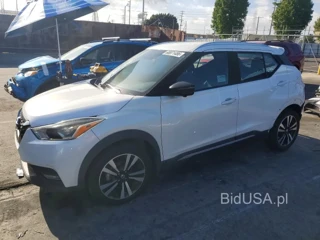 NISSAN KICKS SR