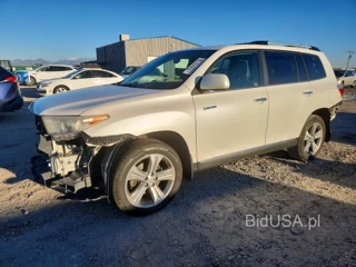 TOYOTA HIGHLANDER LIMITED