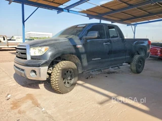 TOYOTA TUNDRA DOUBLE CAB SR5