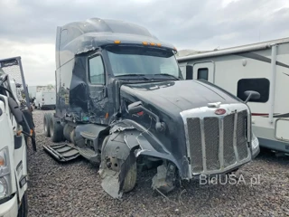 PETERBILT 579