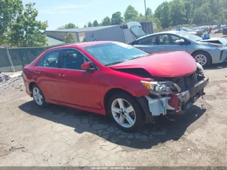 TOYOTA TOYOTA CAMRY SE