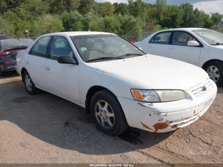 TOYOTA TOYOTA CAMRY LE