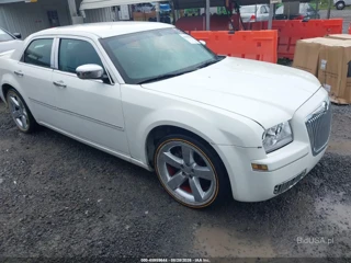 CHRYSLER CHRYSLER 300