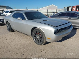 DODGE DODGE CHALLENGER SE
