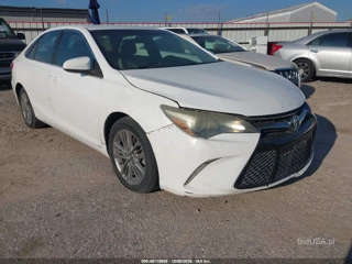 TOYOTA TOYOTA CAMRY SE