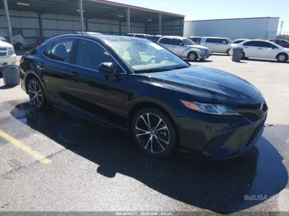TOYOTA TOYOTA CAMRY SE