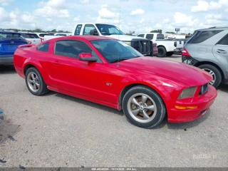 FORD FORD MUSTANG GT DELUXE/GT PREMIUM