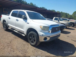 TOYOTA TOYOTA TUNDRA SR5 5.7L V8
