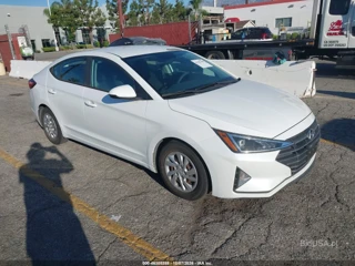 HYUNDAI HYUNDAI ELANTRA SE