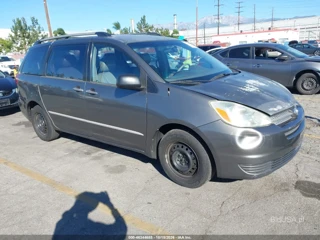 TOYOTA TOYOTA SIENNA CE