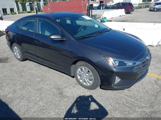 HYUNDAI HYUNDAI ELANTRA SE