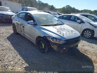 HYUNDAI HYUNDAI ELANTRA SE
