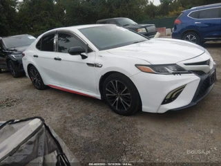 TOYOTA TOYOTA CAMRY SE