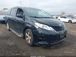 TOYOTA TOYOTA SIENNA LE V6 8 PASSENGER